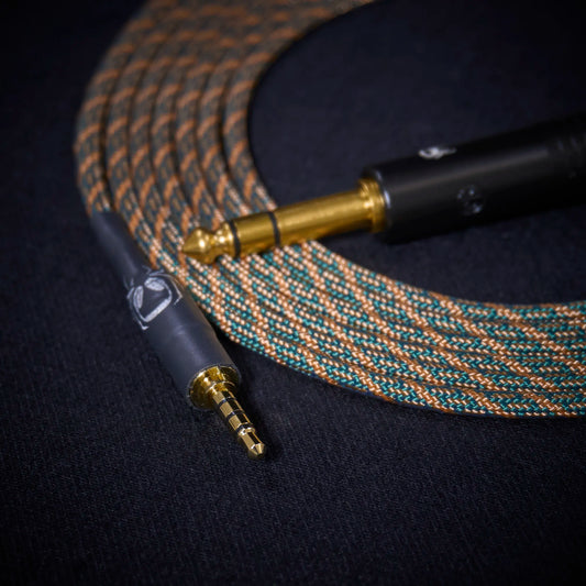 Connector detail of the Audeze MM-100 custom cable - Medusa Series