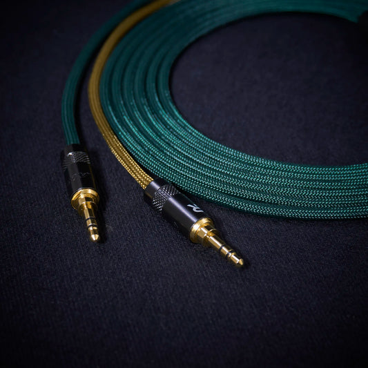 Dual 3.5mm connectors of the Philips Fidelio X3 custom cable - Medusa Series