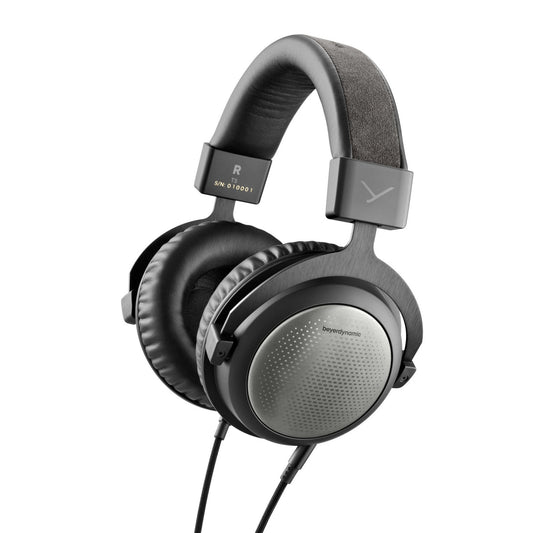Beyerdynamic T5 - Arachne Audio  1