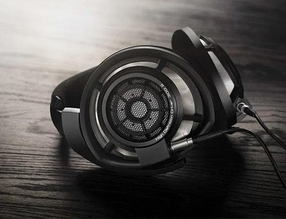 Headphones - Arachne Audio