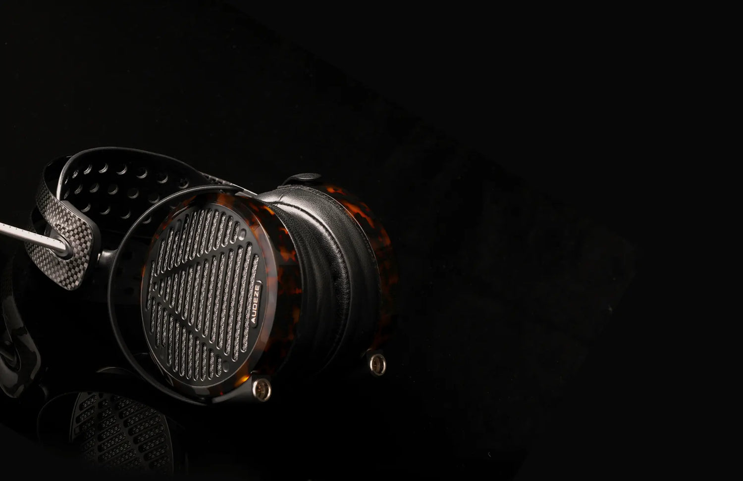 Audeze - Arachne Audio