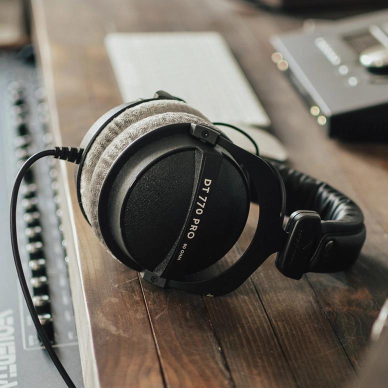 Professional - Arachne Audio